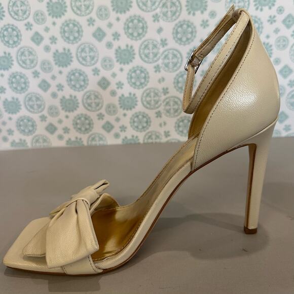 Guess Womens Sancia 8.5 Dress Sandals Heels Stilettos Cream Bows Ankle Strap - Picture 5 of 11